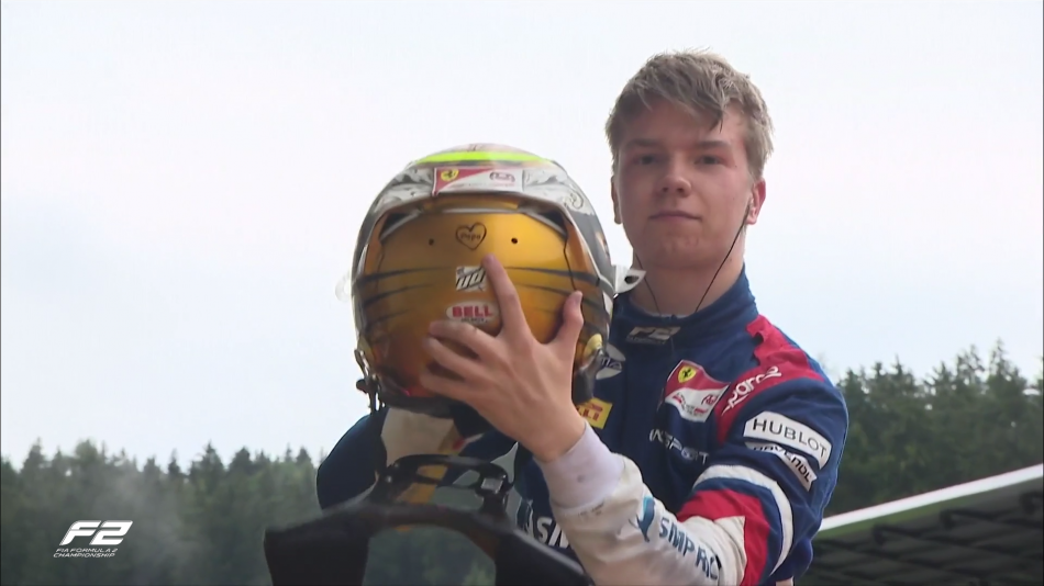 ​Российский гонщик одержал победу в своей третьей гонке в «Формуле-2»