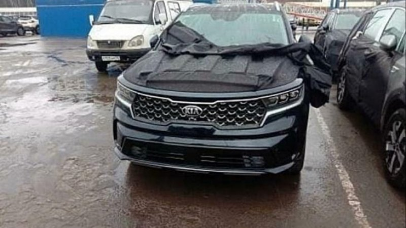 Россияне вскрыли новый Kia Sorento раньше срока