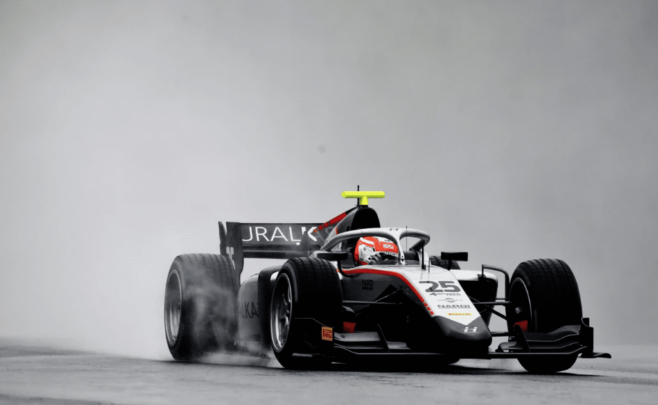 ​Лука Гьотто выиграл короткую гонку «Формулы-2» за счёт агрессивной тактики