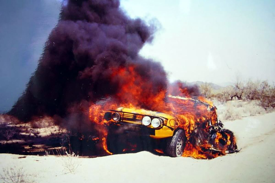 пожар с Peugeot 205 turbo 16 «Grand Raid» 