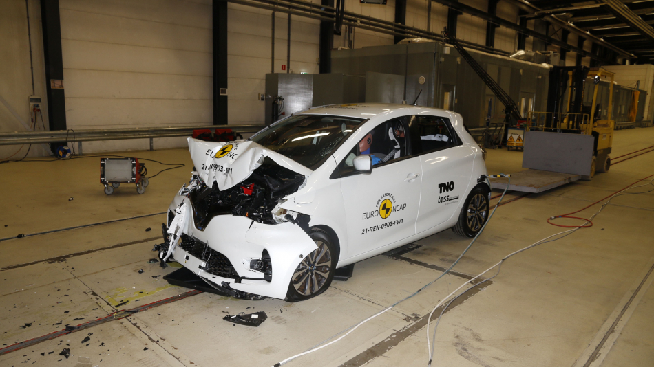 Тесты EuroNCAP: дешевые электромобили опасны