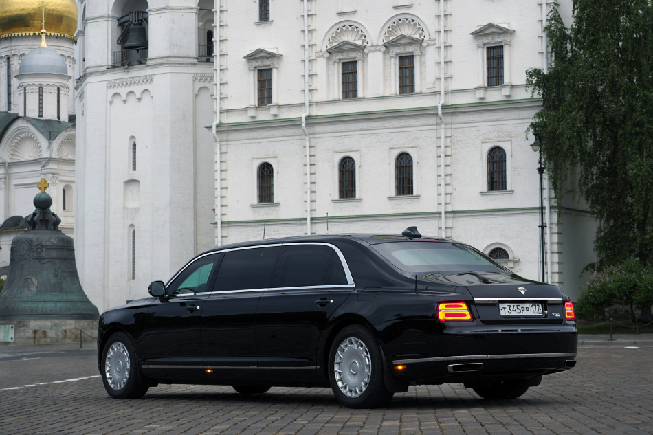 Лукашенко выбирает лимузин Aurus