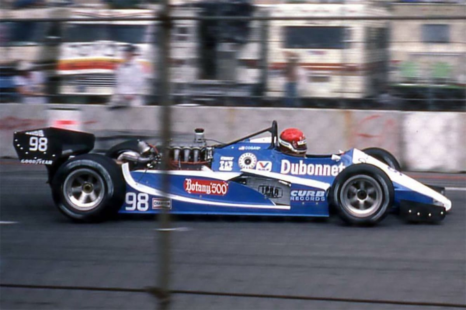 гоночный болид Ligier Indycar