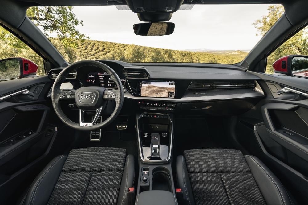 Audi A3 4 поколение (8Y) (2020) Хэтчбек 5 дв. Sportback интерьер 