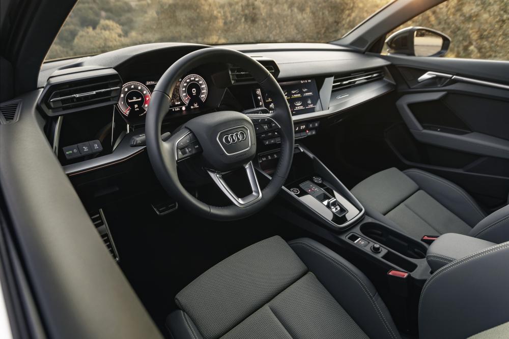 Audi A3 4 поколение (8Y) (2020) Хэтчбек 5 дв. Sportback интерьер