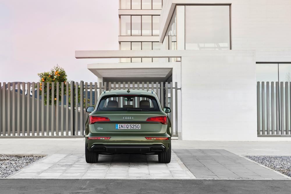 Audi Q5 2 поколение (FY) [рестайлинг] (2020) Внедорожник 5 дв.