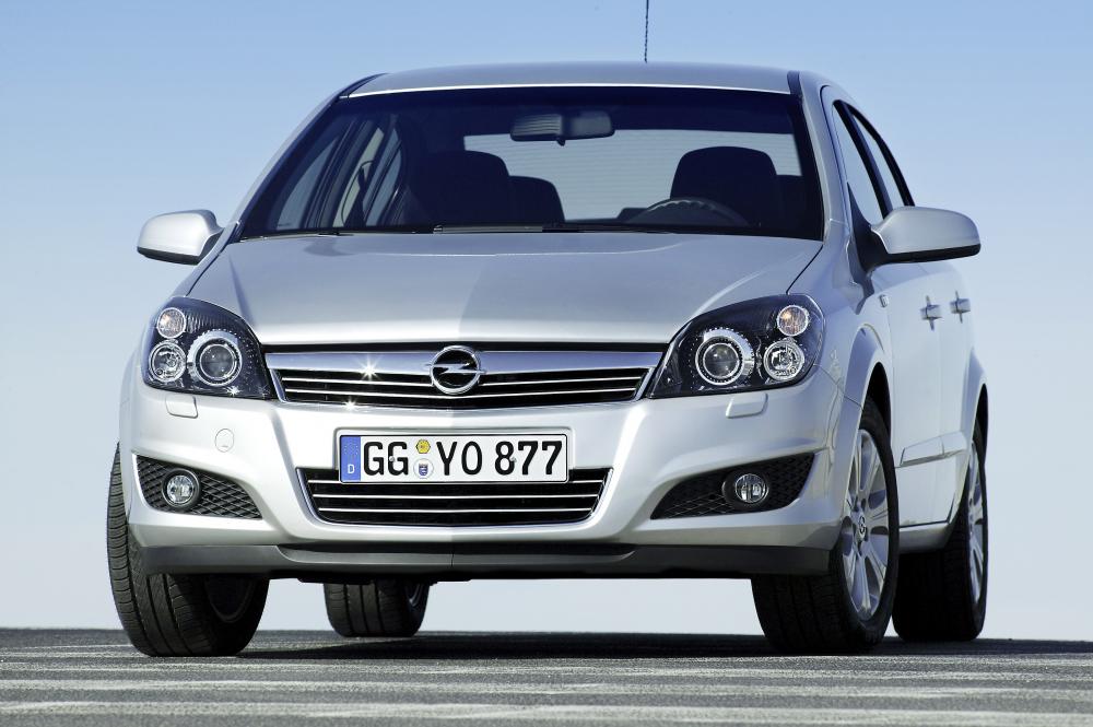 Opel Astra H [рестайлинг] (2007-2014) Седан