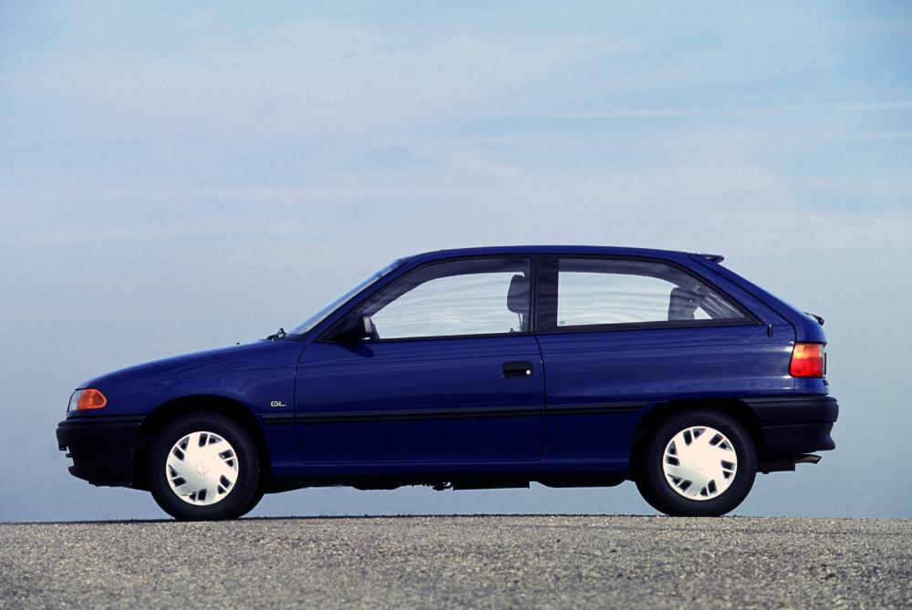 Opel Astra 1 поколение F (1991-1994) Хэтчбек 3 дв.