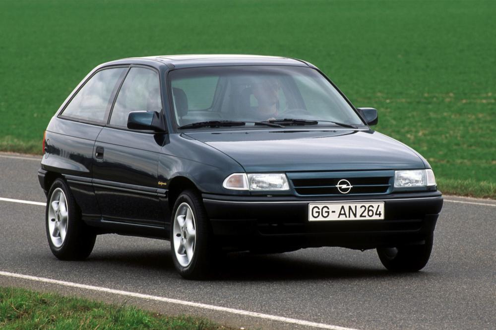 Opel Astra 1 поколение F (1991-1994) Хэтчбек 3 дв.