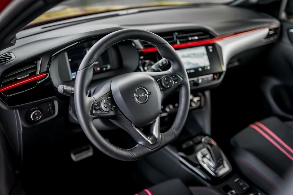 Opel Corsa 6 поколение F (2019) Хэтчбек 5 дв. интерьер 