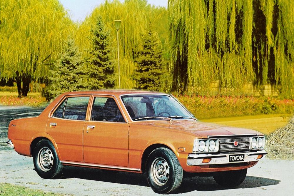 Toyota Corona 5 поколение T100, T110, T120 (1973-1979) Седан