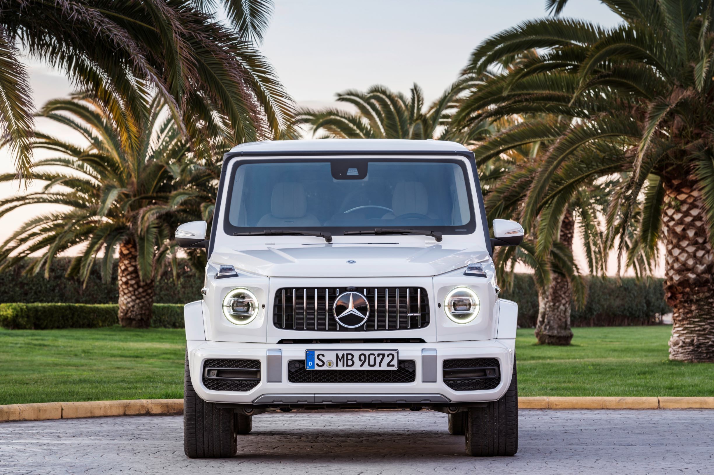 Мерседес гелендваген новый цены. Mercedes g63 AMG. Mercedes Benz g63 AMG 2018. Mercedes-Benz g63 w464. Mercedes g63 AMG 2019.