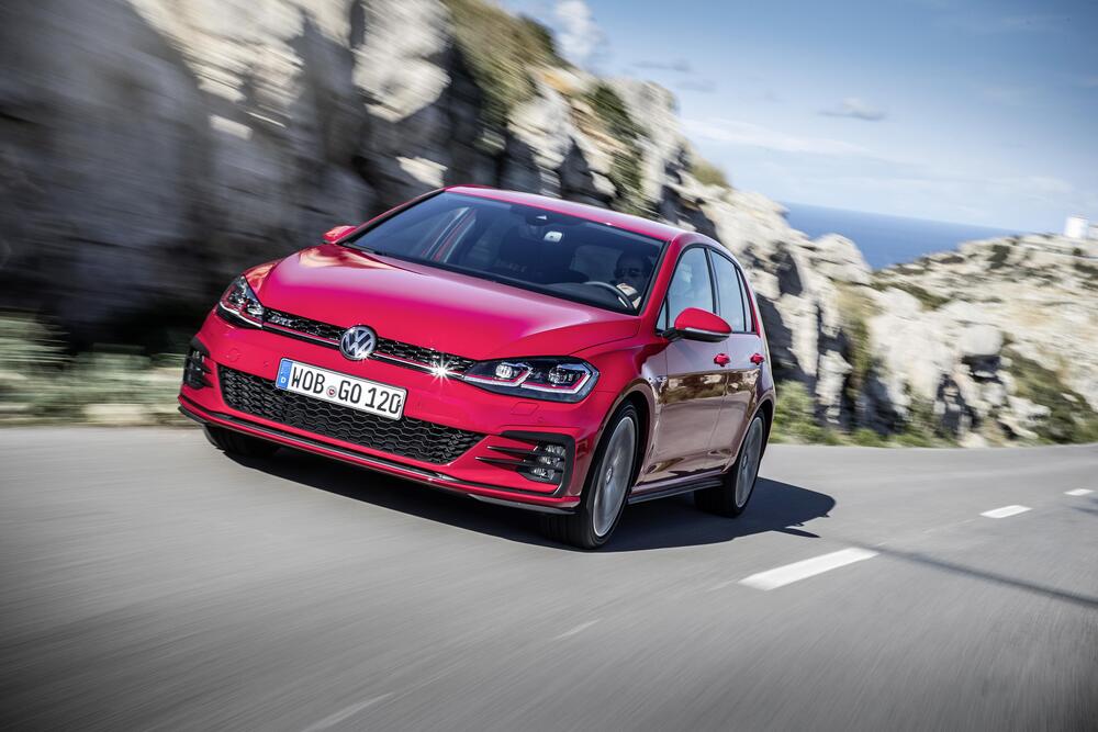 Volkswagen Golf GTI 7 поколение [рестайлинг] (2017-2019) Хэтчбек 5 дв.