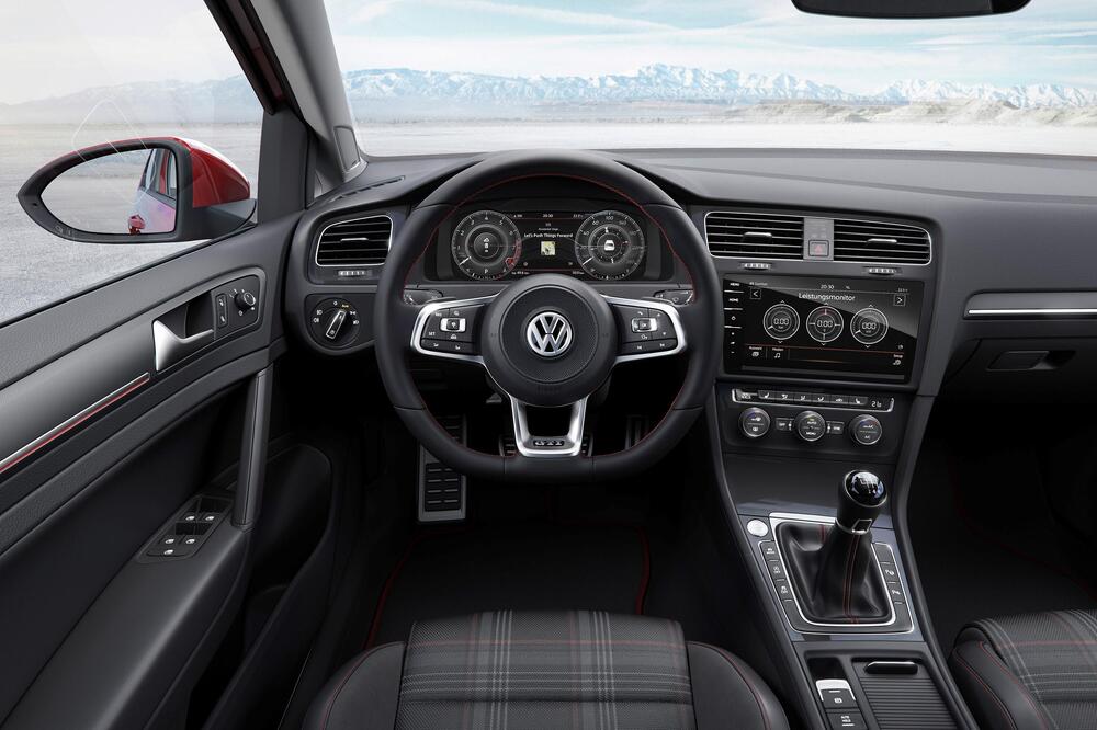 Volkswagen Golf GTI 7 поколение [рестайлинг] (2017-2019) Хэтчбек 3 дв.