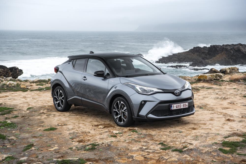 Toyota C-HR 1 поколение [рестайлинг] (2019) Внедорожник 5 дв.