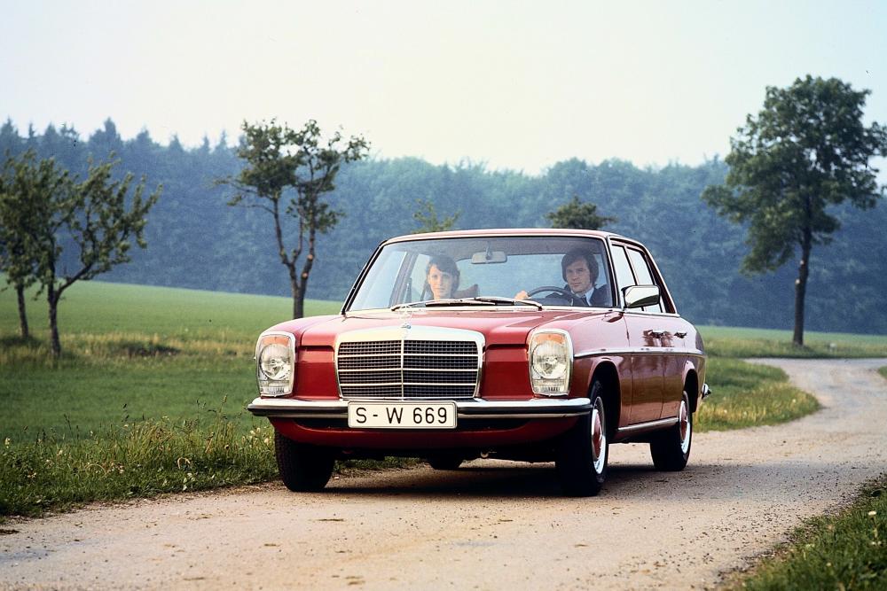 Mercedes-Benz W115 1 поколение (1968-1976) Седан