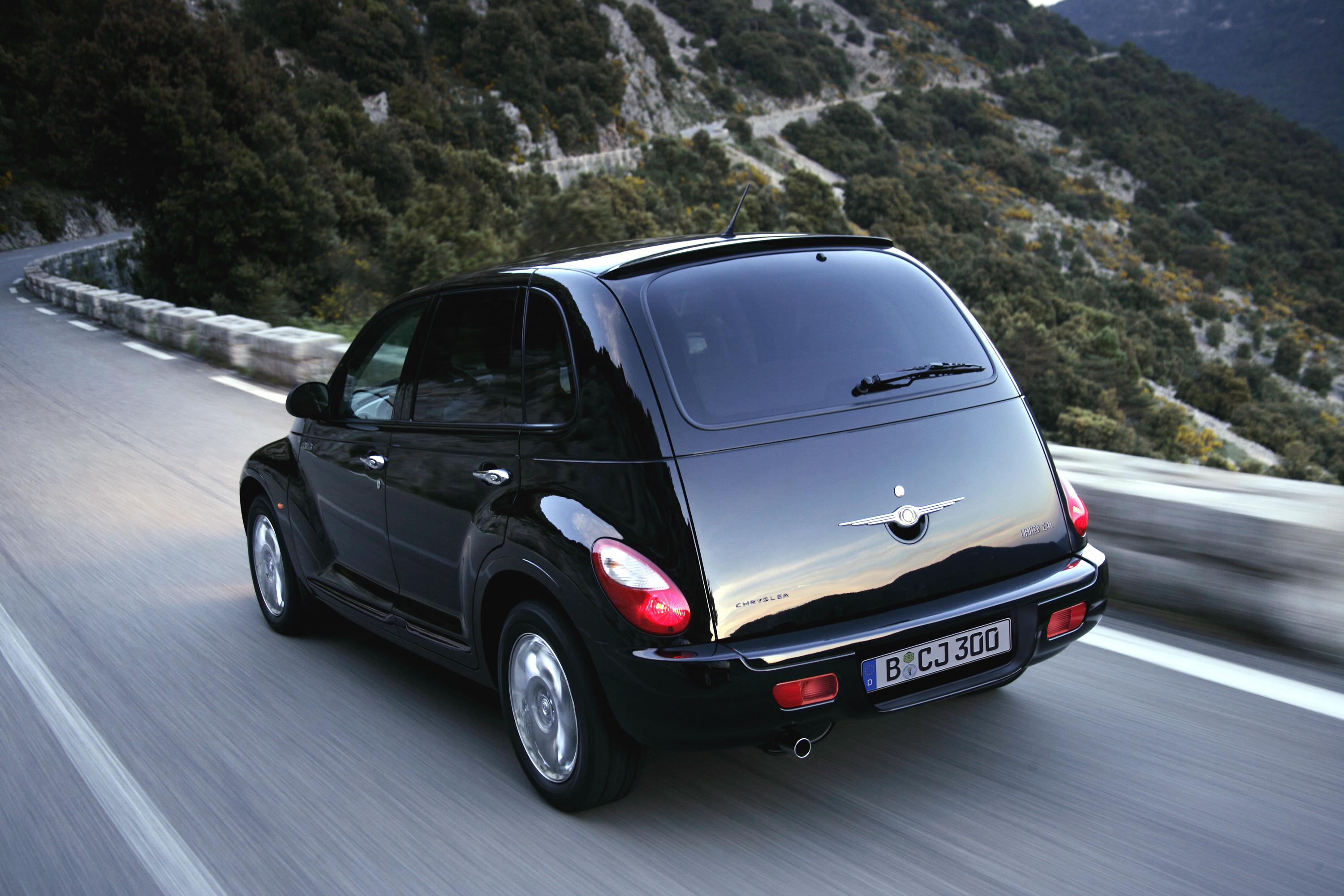 Pt cruiser. Крайслер пт Крузер. Машина Chrysler pt Cruiser. Крайслер пити Крузер. Chrysler pt Cruiser Рестайлинг.