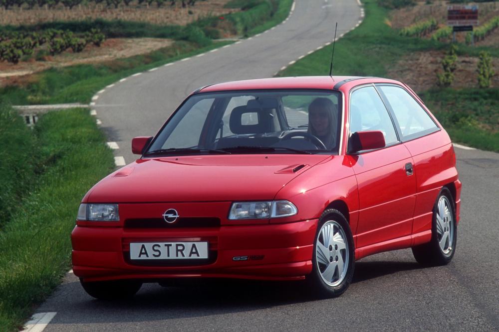 Opel Astra 1 поколение F (1991-1994) GSi хетчбэк 3-дв.