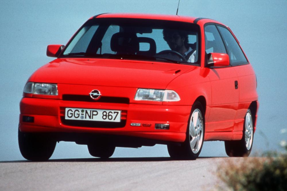 Opel Astra 1 поколение F (1991-1994) GSi хетчбэк 3-дв.