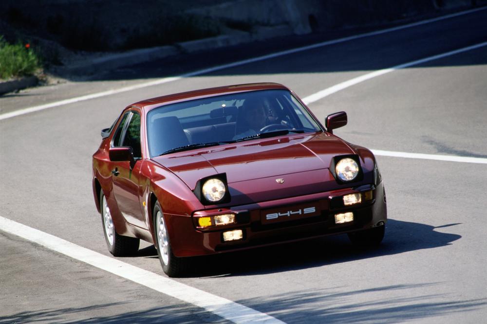 Porsche 944 1 поколение (1982-1991) Купе