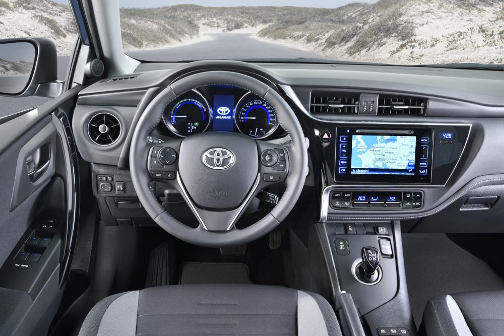 Toyota Auris 2 поколение [рестайлинг] (2015) Универсал 5-дв. интерьер 