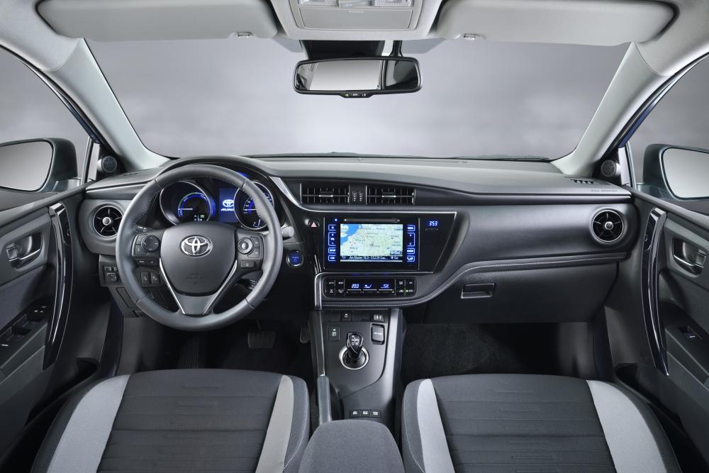 Toyota Auris 2 поколение [рестайлинг] (2015) Универсал 5-дв. интерьер 