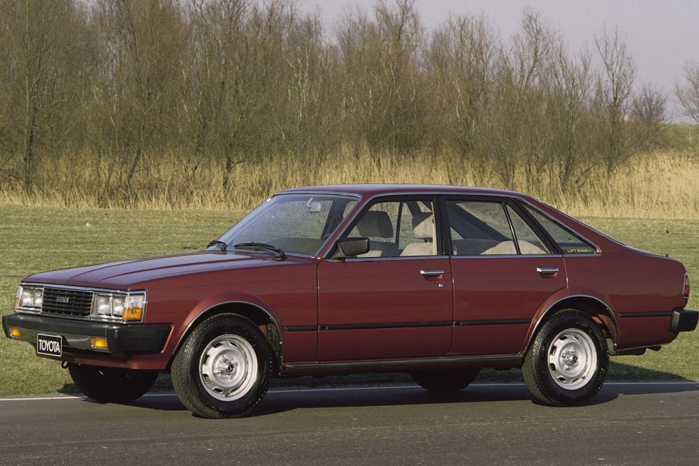 Toyota Corona лифтбек 6 поколение T130 (1978-1983) 