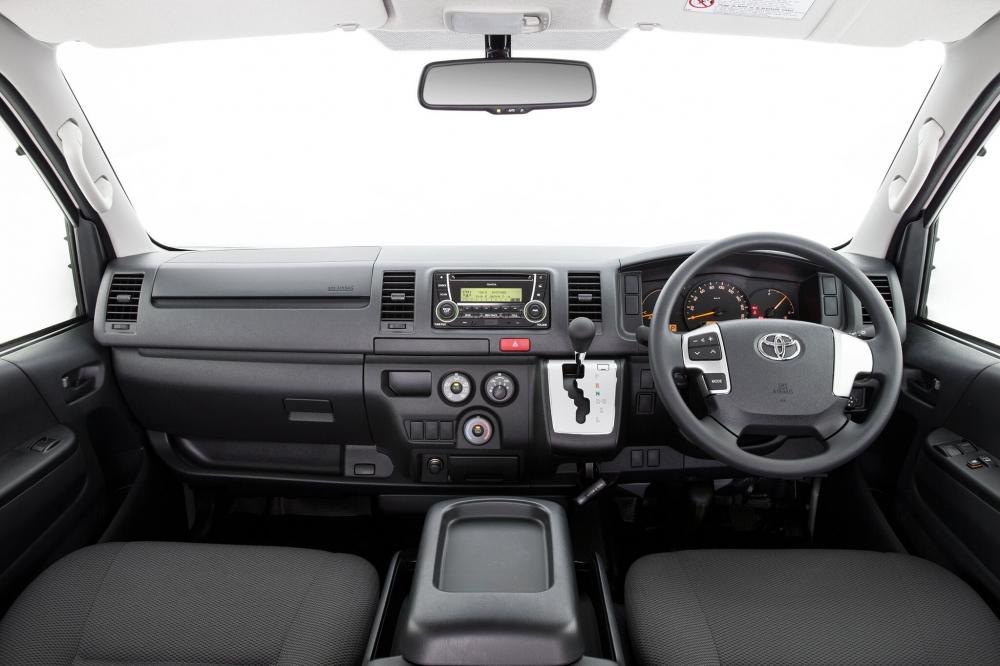 Toyota Hiace 5 поколение H200 [рестайлинг] (2010) Фургон интерьер 