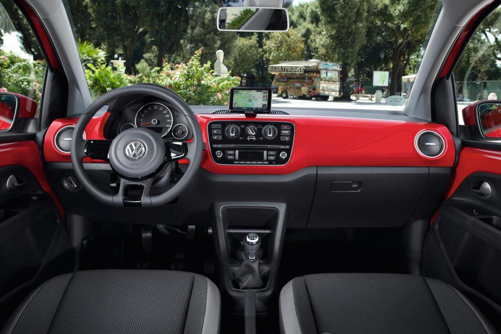 Volkswagen up! 1 поколение (2012) Хетчбэк 3-дв. интерьер 