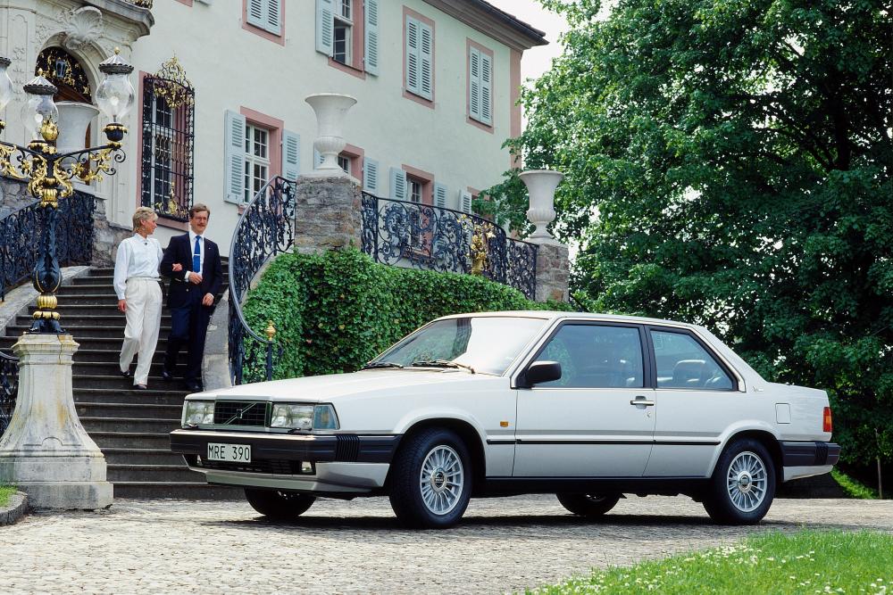 Volvo 780 1 поколение (1986-1991)