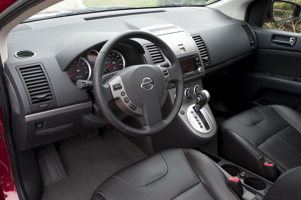 Nissan Sentra 6 поколение B16 [рестайлинг] (2009-2012) Седан интерьер 