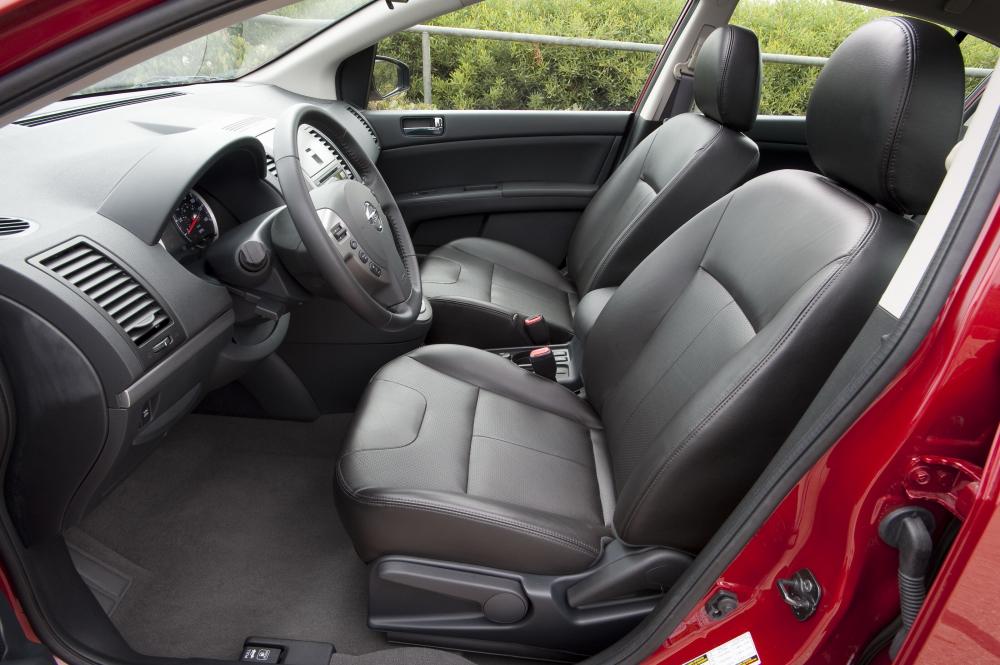 Nissan Sentra 6 поколение B16 [рестайлинг] (2009-2012) Седан интерьер 