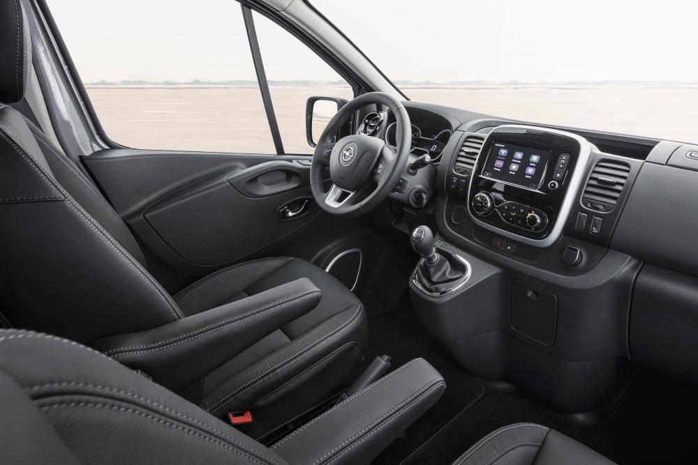 Opel Vivaro B (2014-2019) Минивэн интерьер 