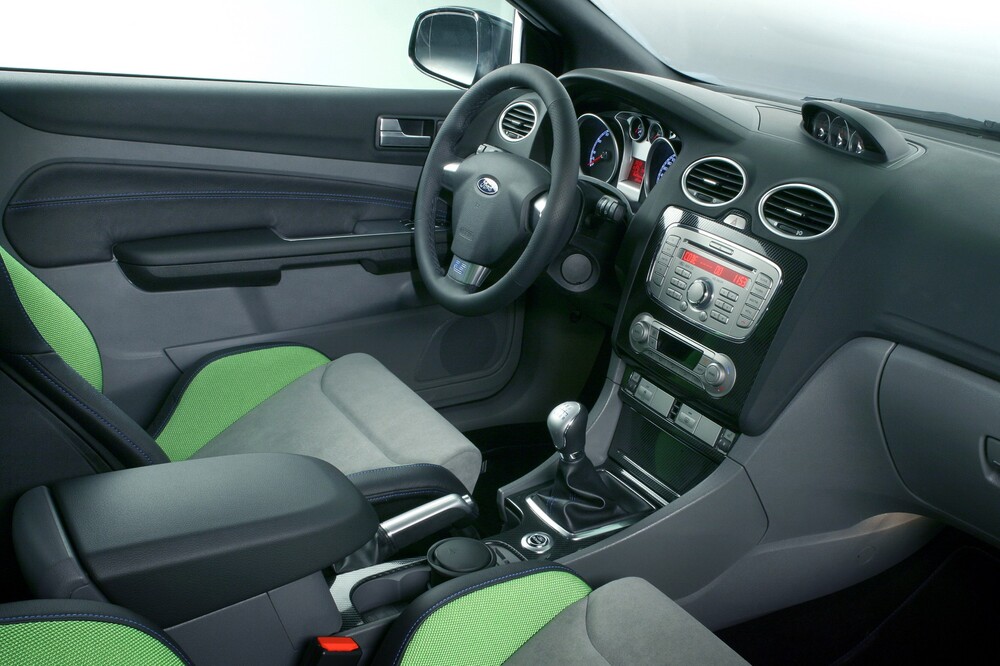 Ford Focus 2 поколение рестайлинг RS хетчбэк 3-дв. интерьер 