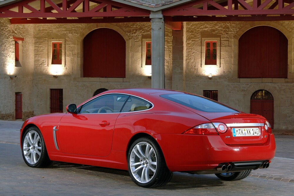 Jaguar XKR 2 поколение (2007-2009) купе 