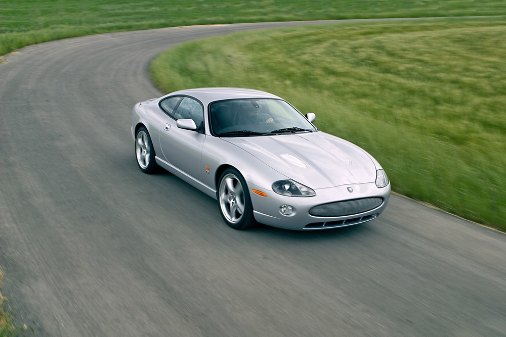 Jaguar XKR 1 поколение [2-й рестайлинг] (2004-2006) купе 