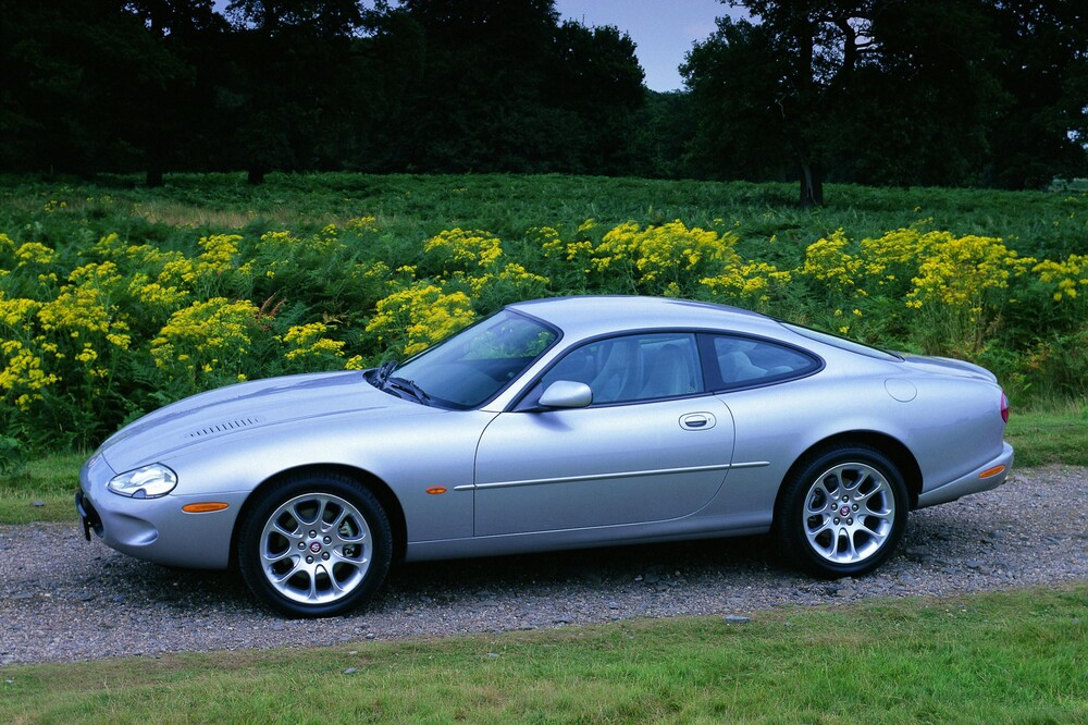 Jaguar XKR 1 поколение (1998-2000) купе 