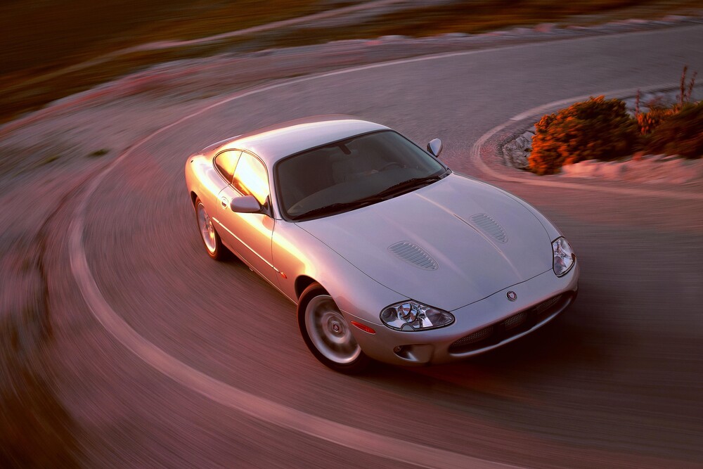 Jaguar XKR 1 поколение (1998-2000) купе 