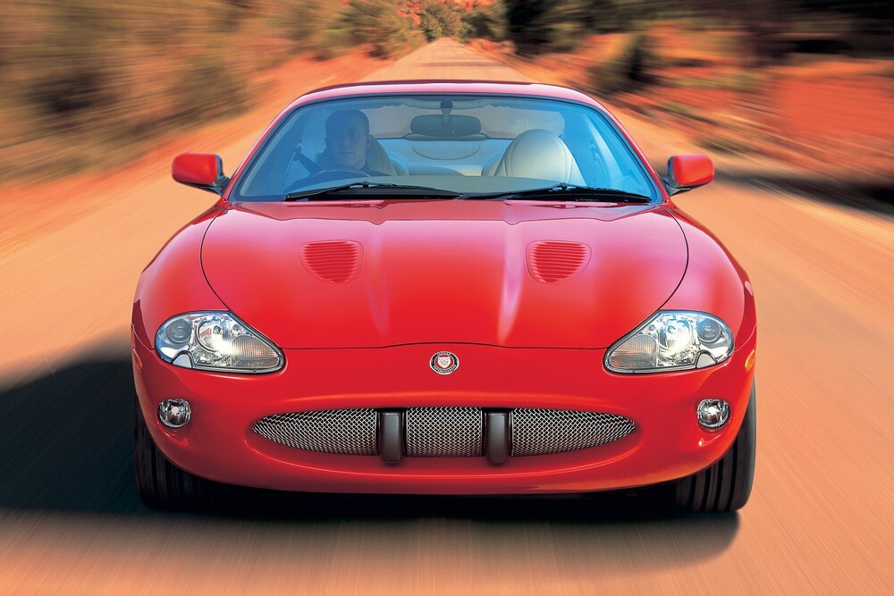 Jaguar XKR 1 поколение (1998-2000) купе 