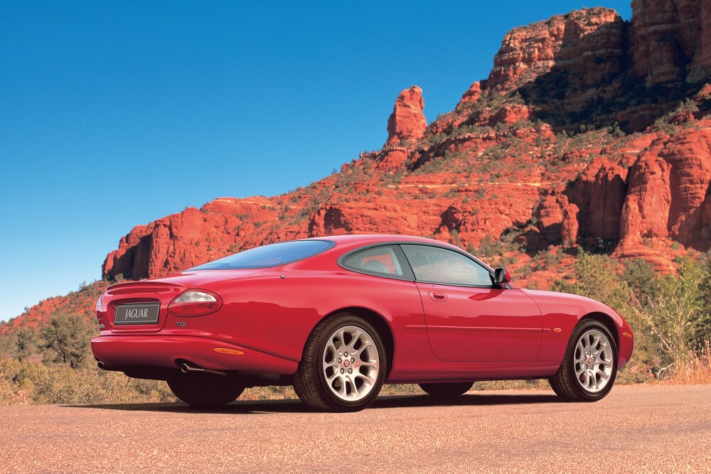 Jaguar XKR 1 поколение (1998-2000) купе 