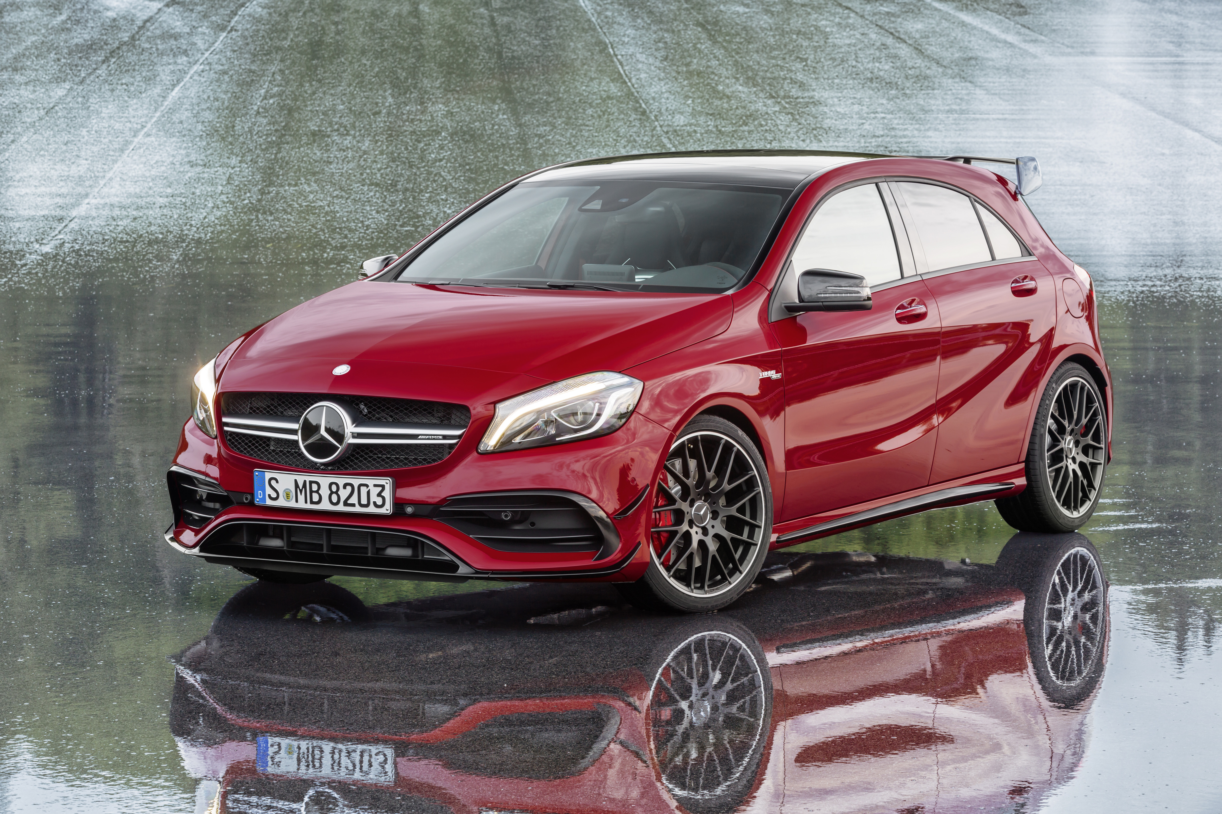 Мерседес а. Mercedes a45 AMG. Мерседес-Бенц а45 AMG 4matic. Mercedes-Benz a45 AMG w176. Mercedes-Benz a45 AMG 4matic.