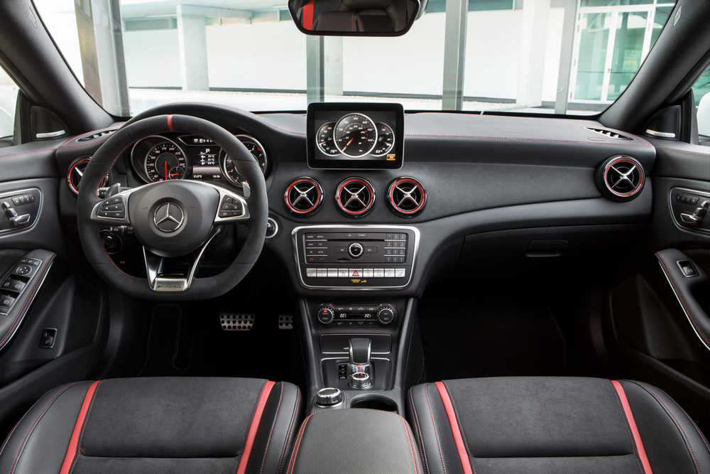 Mercedes-AMG CLA X117 [рестайлинг] (2016-2018) универсал интерьер 