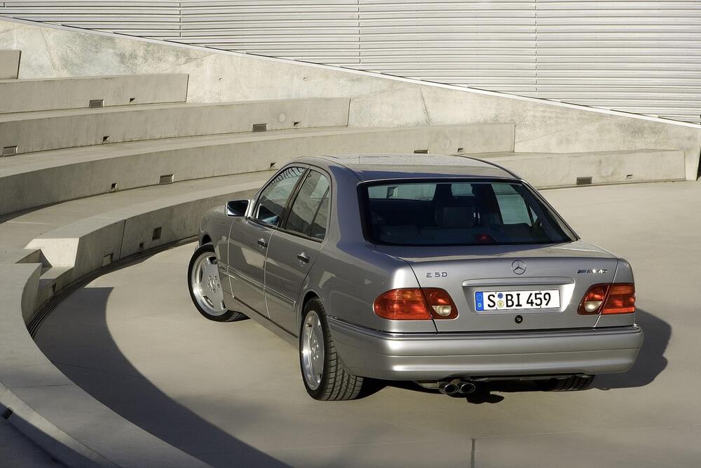 Mercedes-Benz E-klasse AMG W210 (1996-1999) Седан