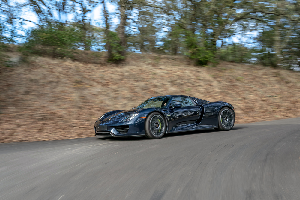 Porsche 918 Spyder 1 поколение (2013-2015) родстер