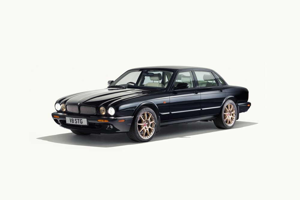 Jaguar XJR II X308 (1997-2003) седан