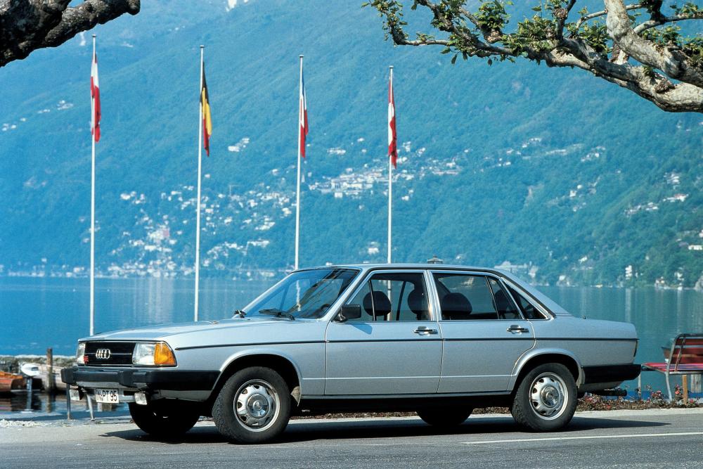 Audi 100 С2 (1976-1980) Седан