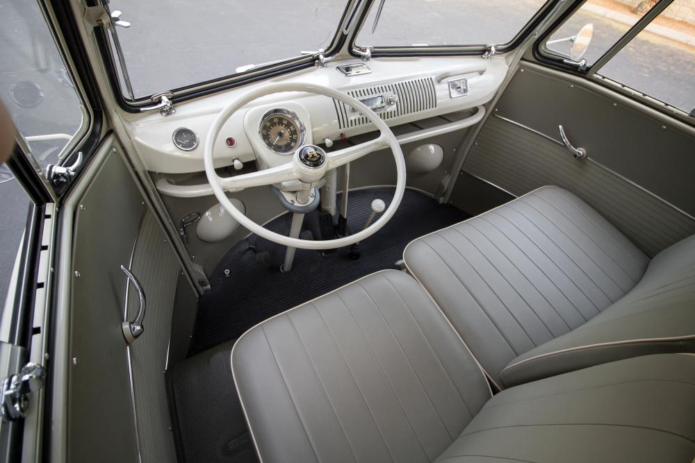 Volkswagen Type 2 T1 (1950-1967) Минивэн интерьер 