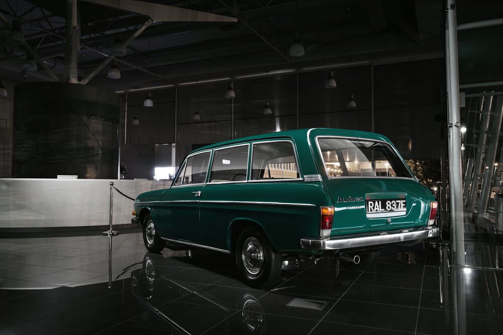 Audi F 103 1 поколение (1968-1972) универсал 