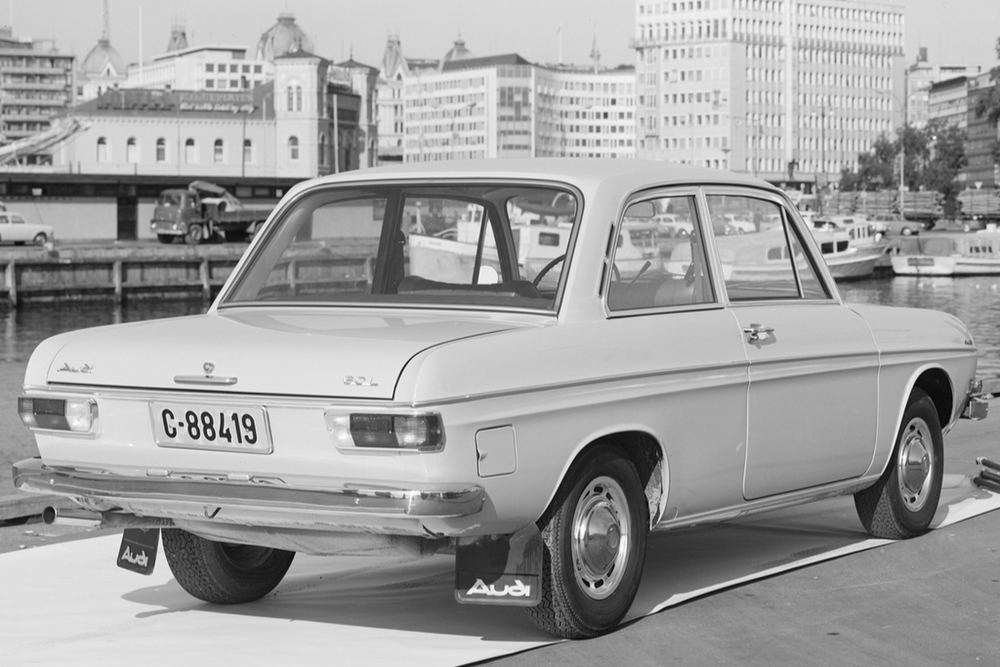 Audi F 103 1 поколение (1966-1972) купе 