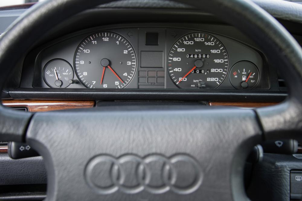 Audi 100 С3 [рестайлинг] (1988-1990) Седан интерьер 